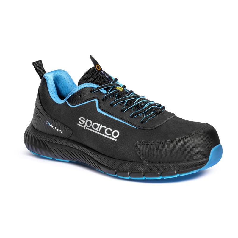 Scarpa Traction Takuma nera con dettagli azzurri, vista a tre quarti
