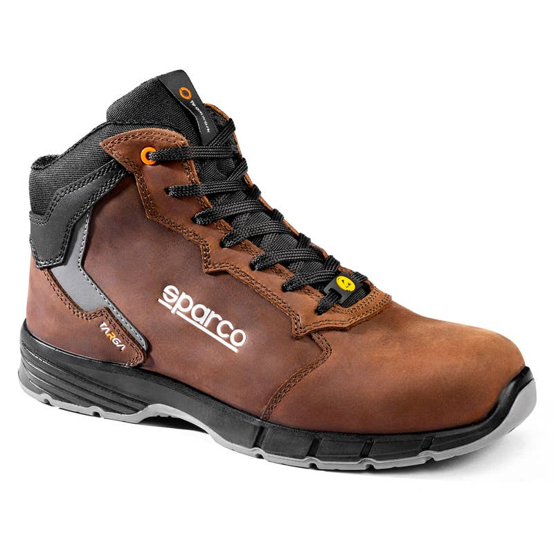 Scarpa alta Targa-H Vic marrone con lacci neri, vista a tre quarti